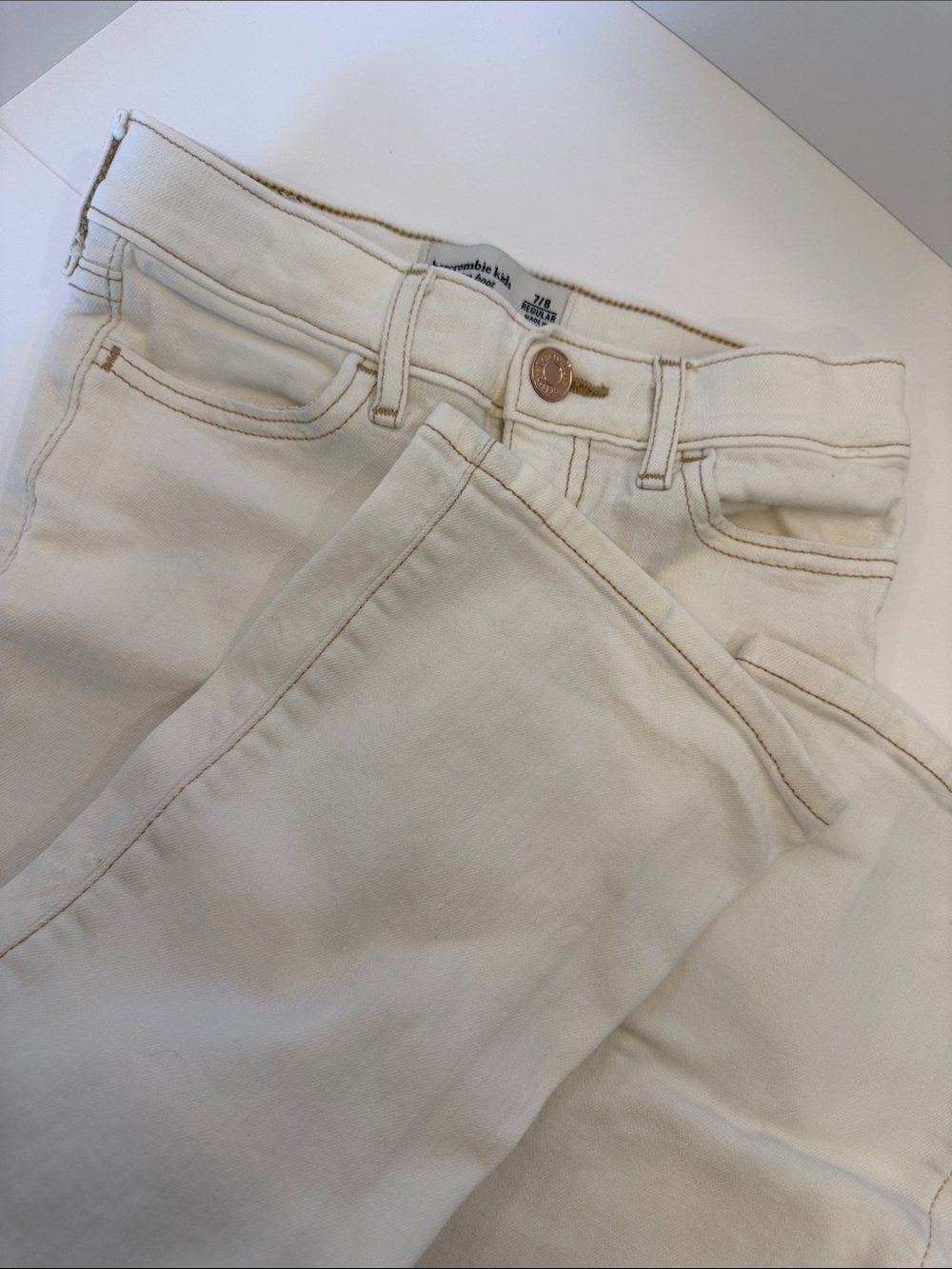 Abercrombie & Fitch Cream White Low-Rise Boot 7/8 Regular Girls Jeans